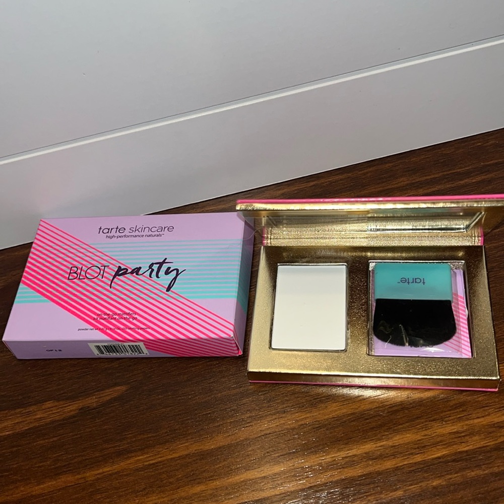🌺5x$25- Tarte BLOT party - on the go mattifiers
